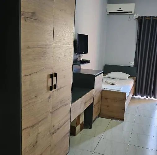 Bed & Breakfast Marigona 3*